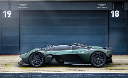 2022 Aston Martin Valkyrie Spider Side Wallpapers 450x275 (5)
