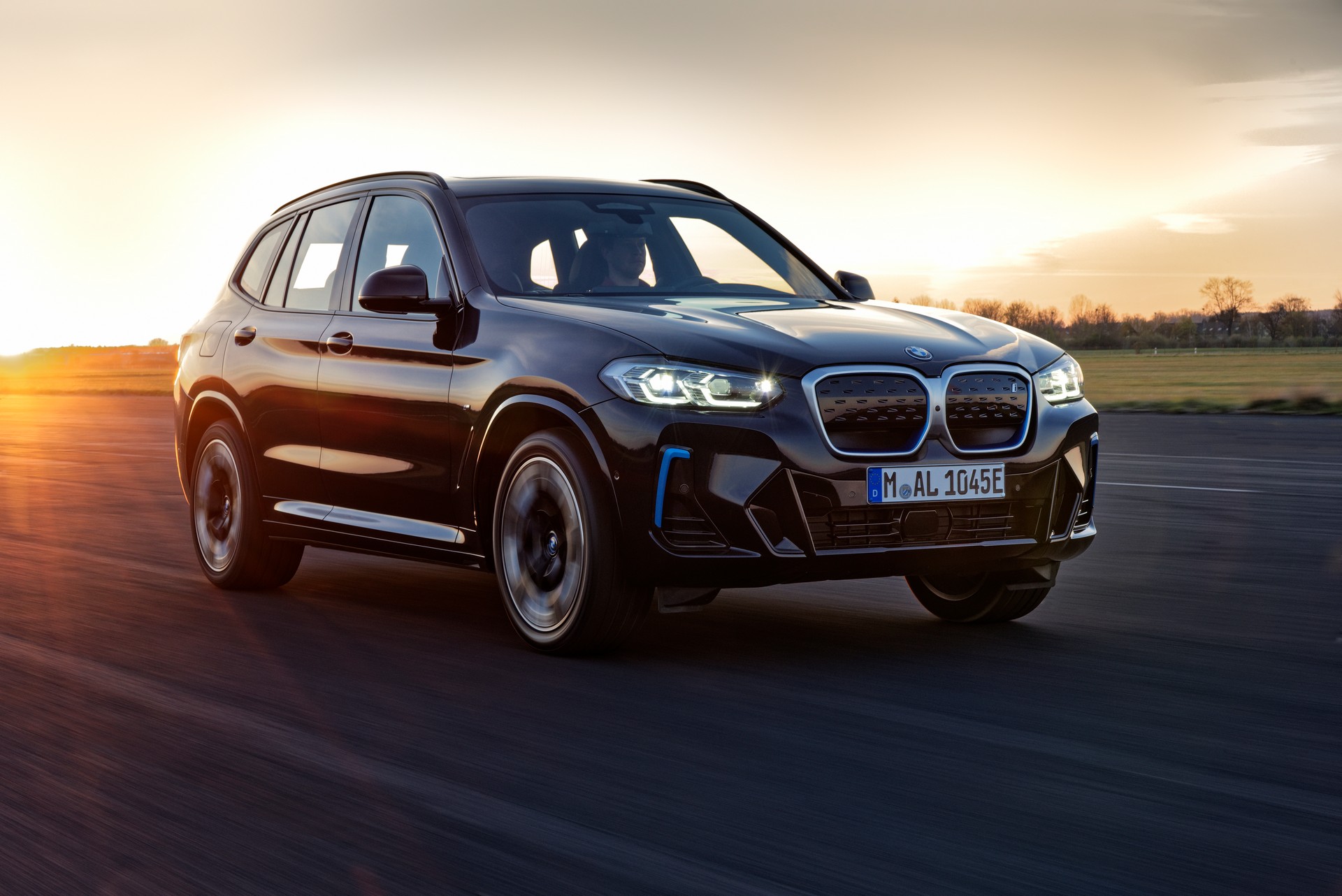 2022 BMW iX3 Front Three-Quarter Wallpapers (5)