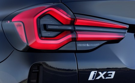 2022 BMW iX3 Tail Light Wallpapers 450x275 (23)