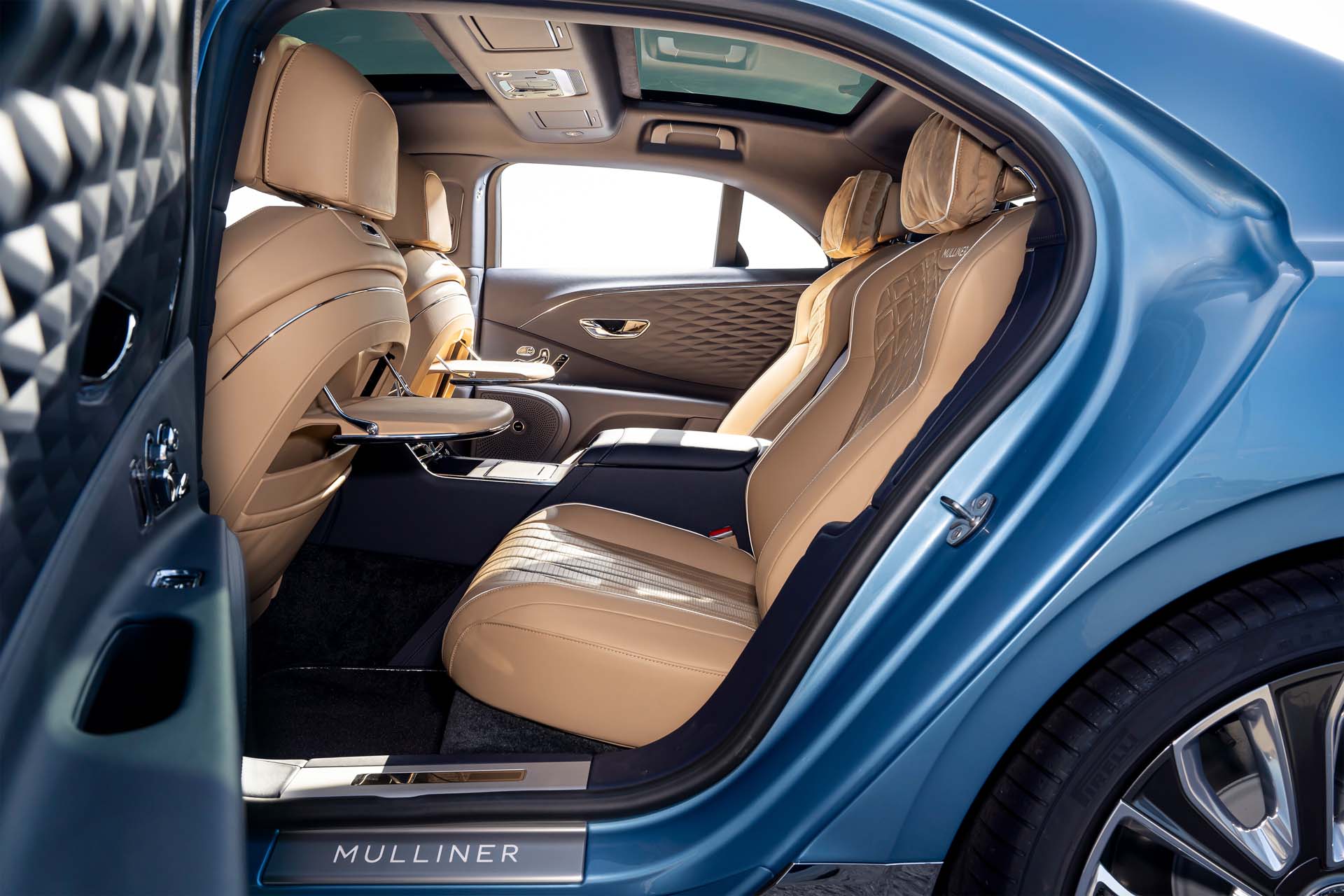 2022 Bentley Flying Spur Mulliner Interior Rear Seats Wallpapers #12 of 17