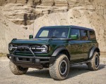 2022 Ford Bronco 4-Door (Color: Eruption Green) Front Three-Quarter Wallpapers 150x120