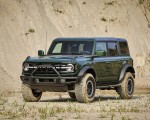 2022 Ford Bronco 4-Door (Color: Eruption Green) Front Three-Quarter Wallpapers 150x120