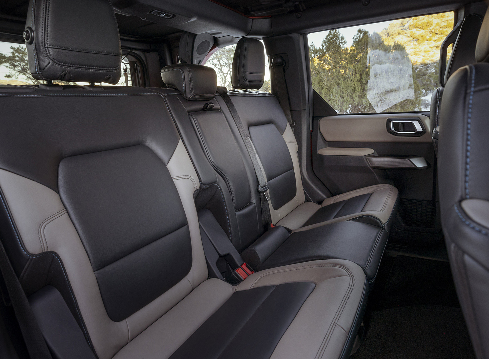 2022 Ford Bronco Wildtrak 4-Door Interior Rear Seats Wallpapers #50 of 52