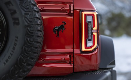 2022 Ford Bronco Wildtrak 4-Door Tail Light Wallpapers 450x275 (46)
