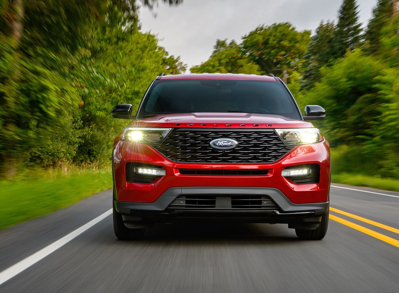 2022 Ford Explorer ST-Line Front Wallpapers (2)