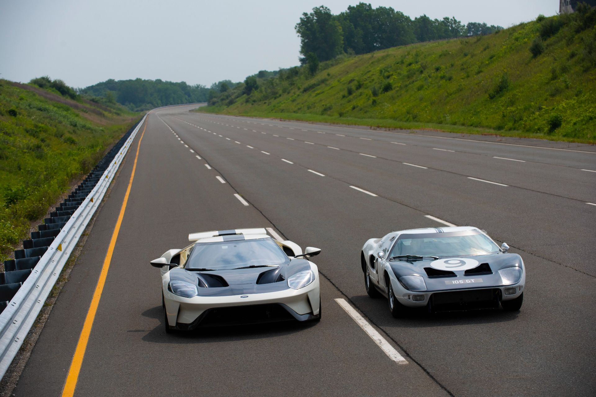 2022 Ford GT 64 Heritage Edition and 1964 Ford GT Prototype Front Wallpapers #15 of 39