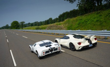 2022 Ford GT 64 Heritage Edition and 1964 Ford GT Prototype Rear Wallpapers 450x275 (17)