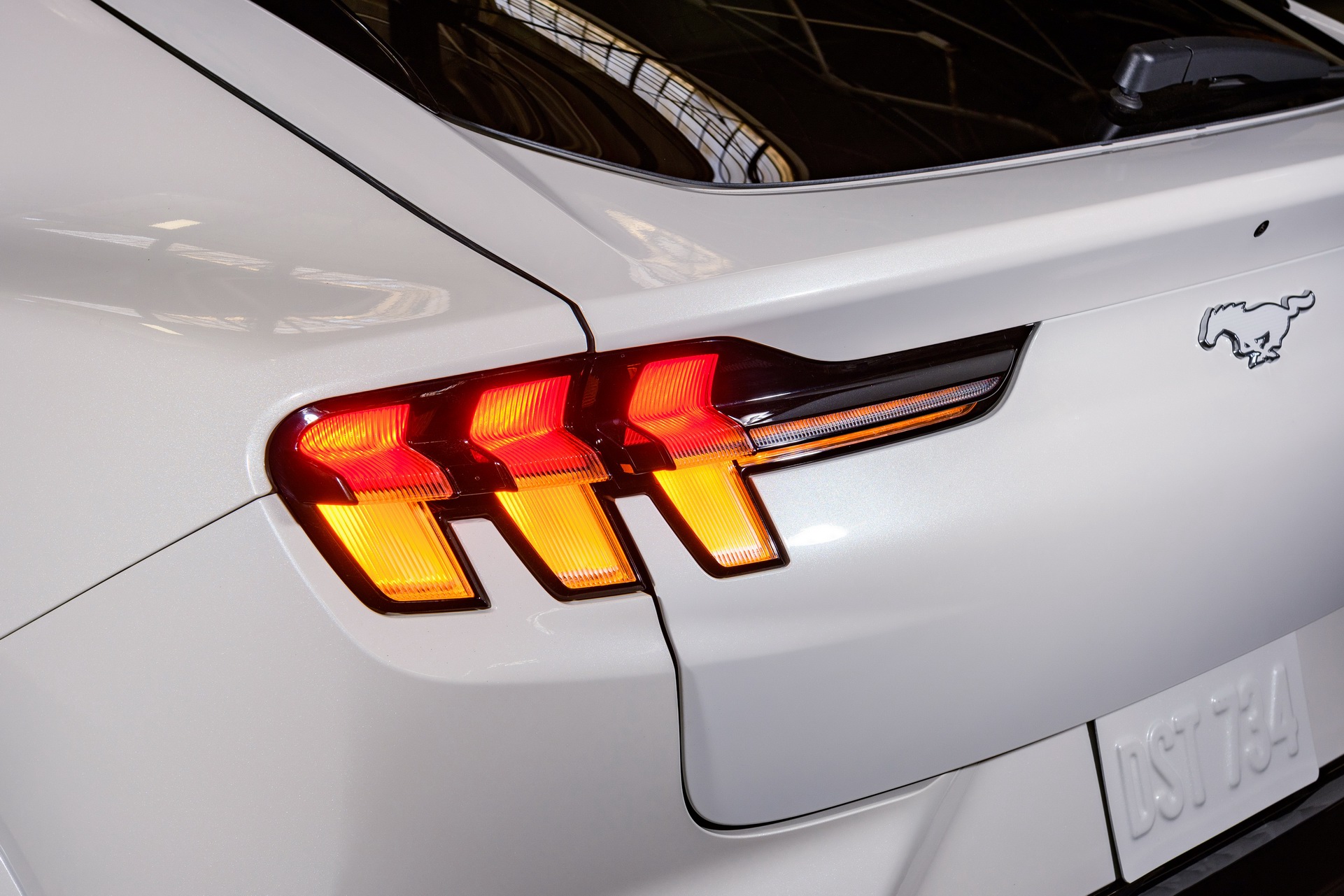 2022 Ford Mustang Mach-E Ice White Appearance Package Tail Light Wallpapers #13 of 22