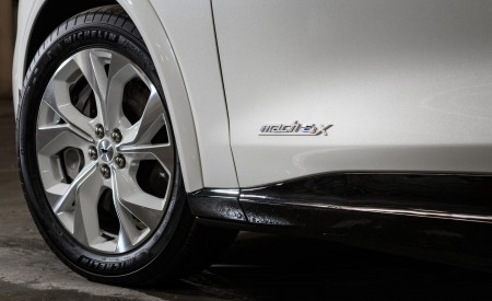 2022 Ford Mustang Mach-E Ice White Appearance Package Wheel Wallpapers 450x275 (10)
