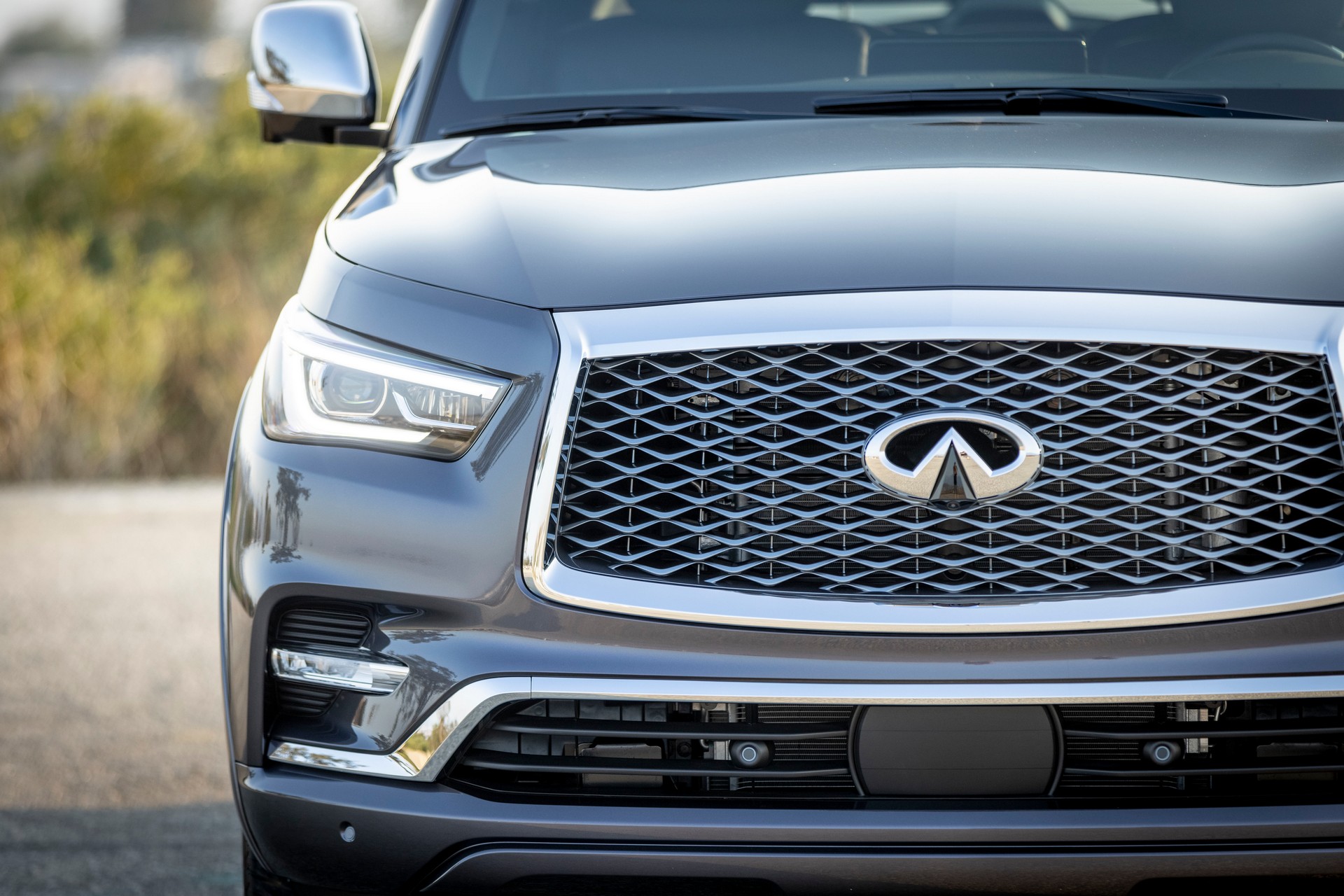 2022 Infiniti QX80 Grill Wallpapers #17 of 40