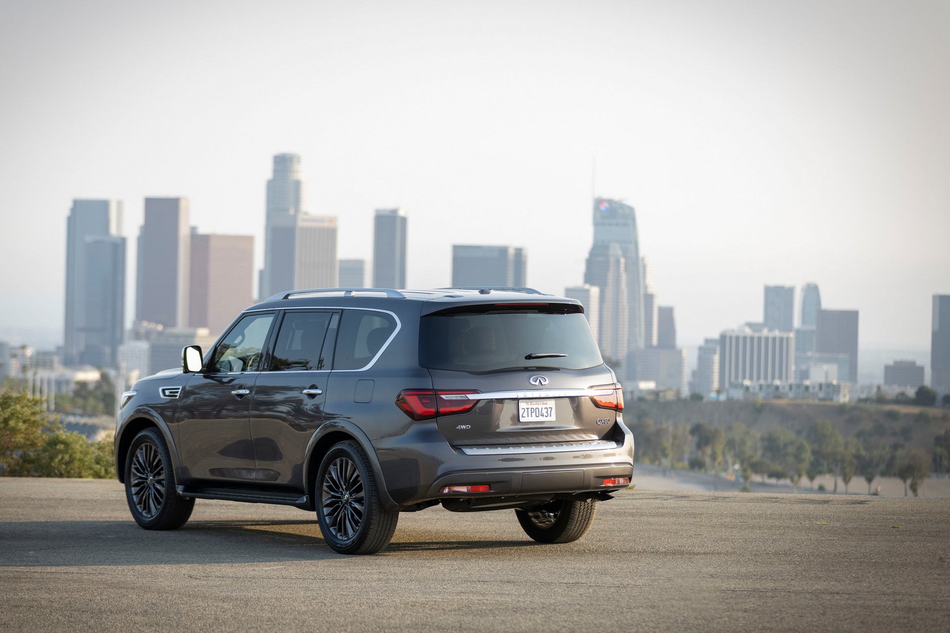 2022 Infiniti QX80 Rear Three-Quarter Wallpapers (10)