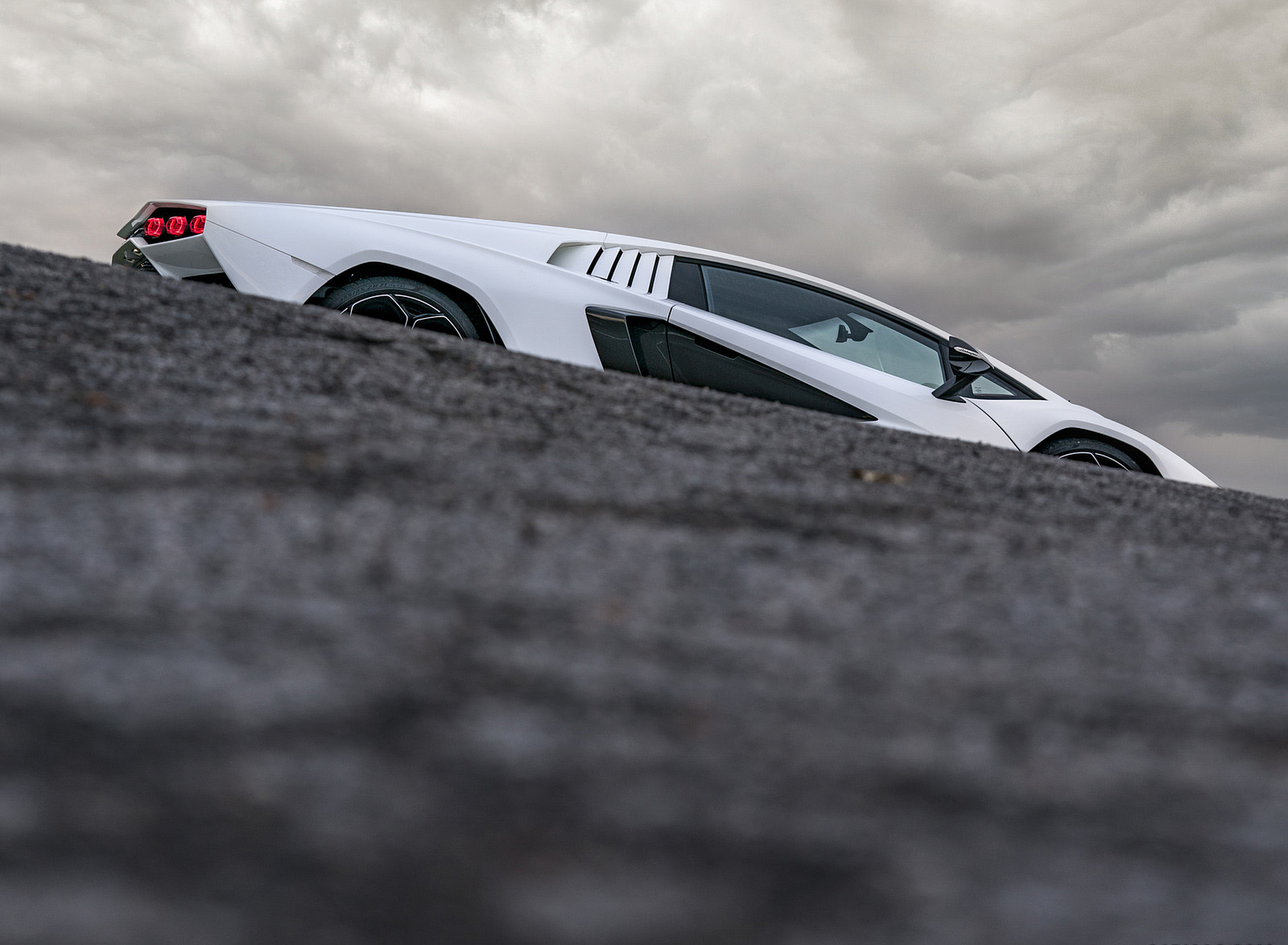2022 Lamborghini Countach LPI 800-4 Detail Wallpapers #54 of 142