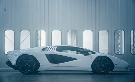 2022 Lamborghini Countach LPI 800-4 Side Wallpapers 450x275 (83)