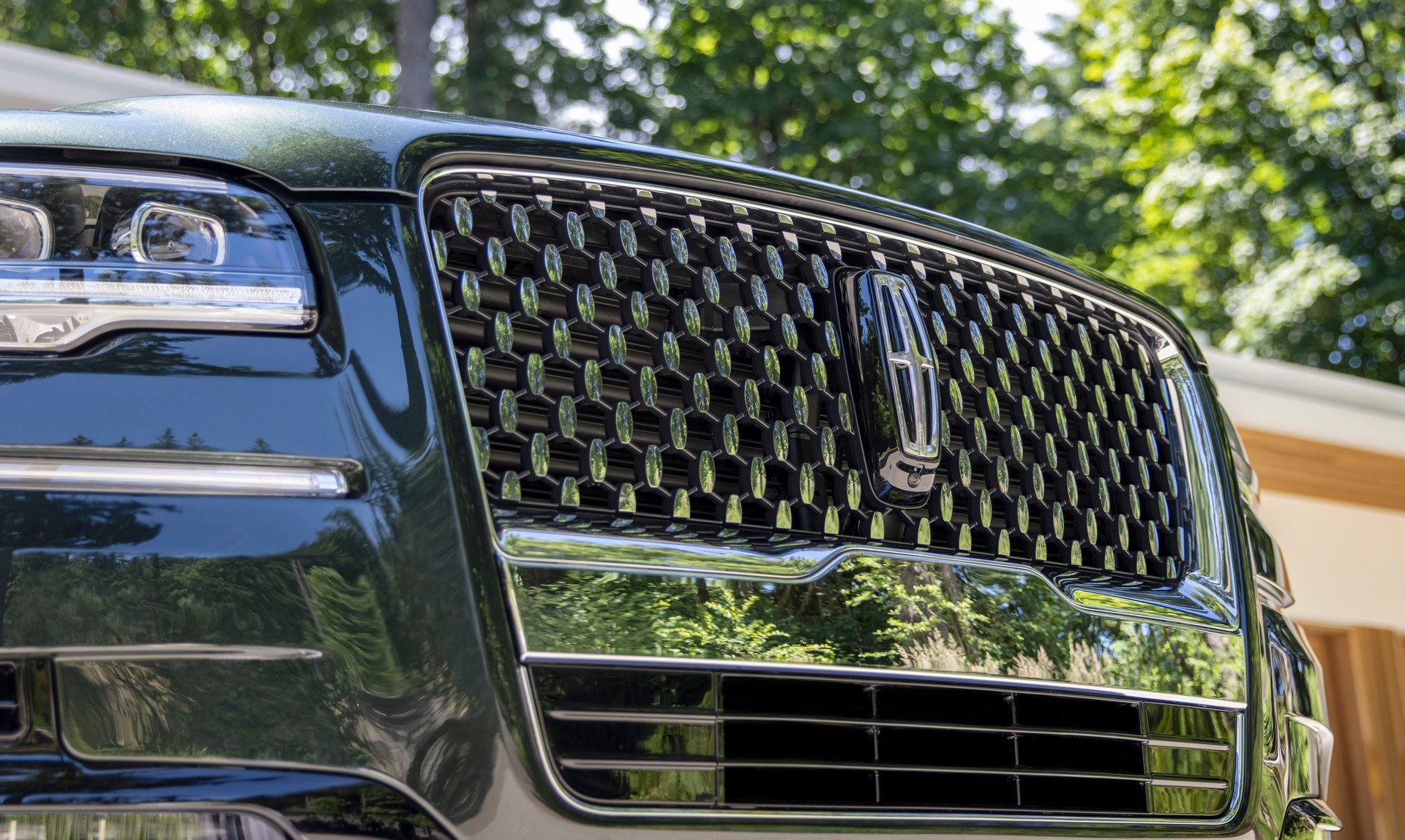 2022 Lincoln Navigator Black Label Central Park (Color: Manhattan Green) Grill Wallpapers #37 of 77