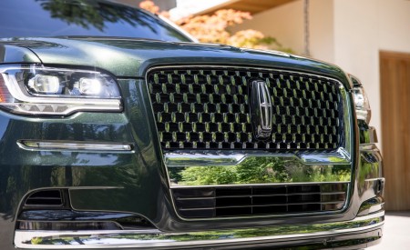 2022 Lincoln Navigator Black Label Central Park (Color: Manhattan Green) Grill Wallpapers 450x275 (38)