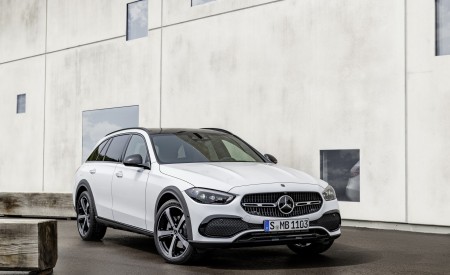 2022 Mercedes-Benz C-Class All-Terrain (Color: Opalite White Bright) Front Three-Quarter Wallpapers 450x275 (23)