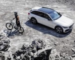 2022 Mercedes-Benz C-Class All-Terrain (Color: Opalite White Bright) Front Three-Quarter Wallpapers 150x120 (11)