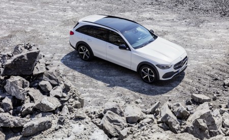 2022 Mercedes-Benz C-Class All-Terrain (Color: Opalite White Bright) Front Three-Quarter Wallpapers 450x275 (12)