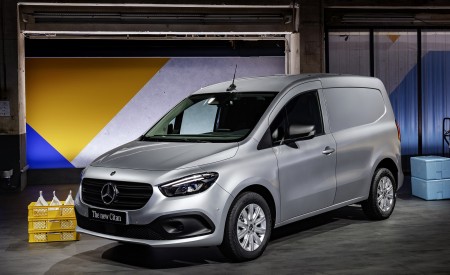 2022 Mercedes-Benz Citan Front Three-Quarter Wallpapers 450x275 (68)