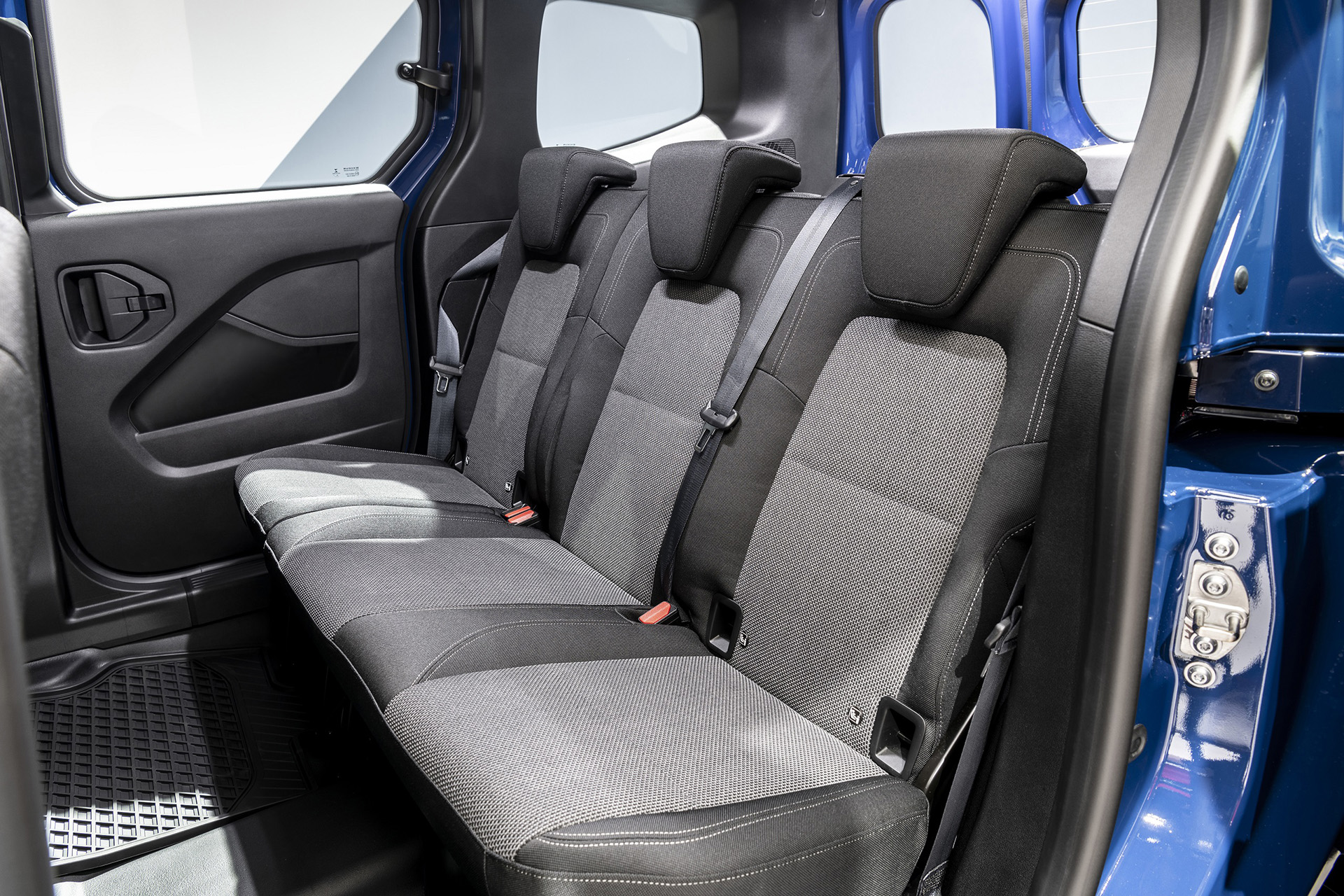 2022 Mercedes-Benz Citan Interior Rear Seats Wallpapers #95 of 115