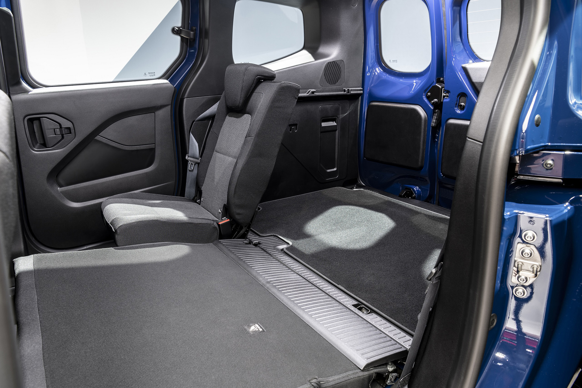 2022 Mercedes-Benz Citan Interior Rear Seats Wallpapers #97 of 115