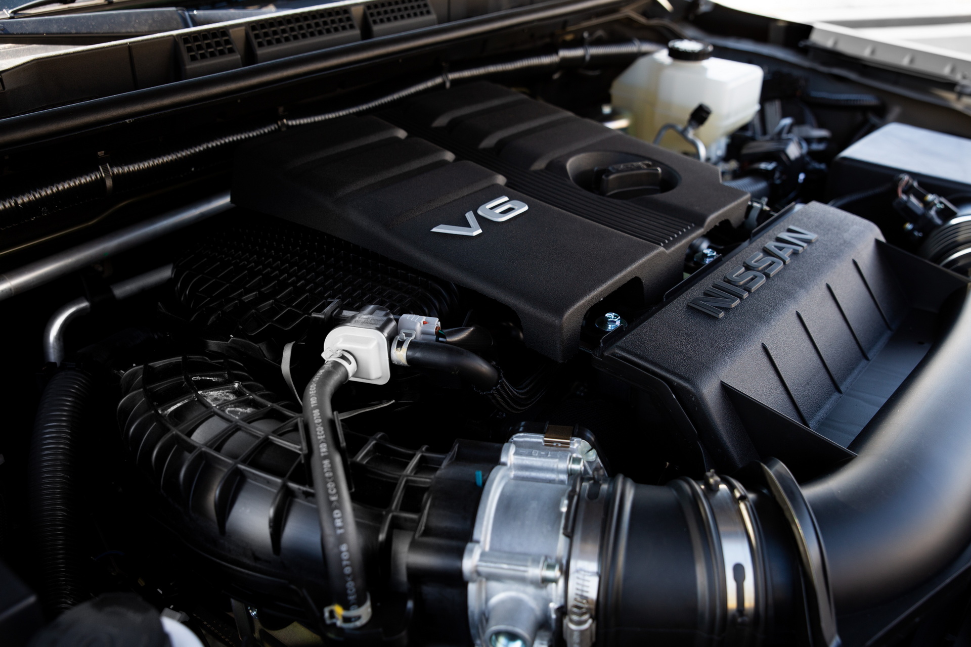 2022 Nissan Frontier Pro-4X Engine Wallpapers #46 of 70