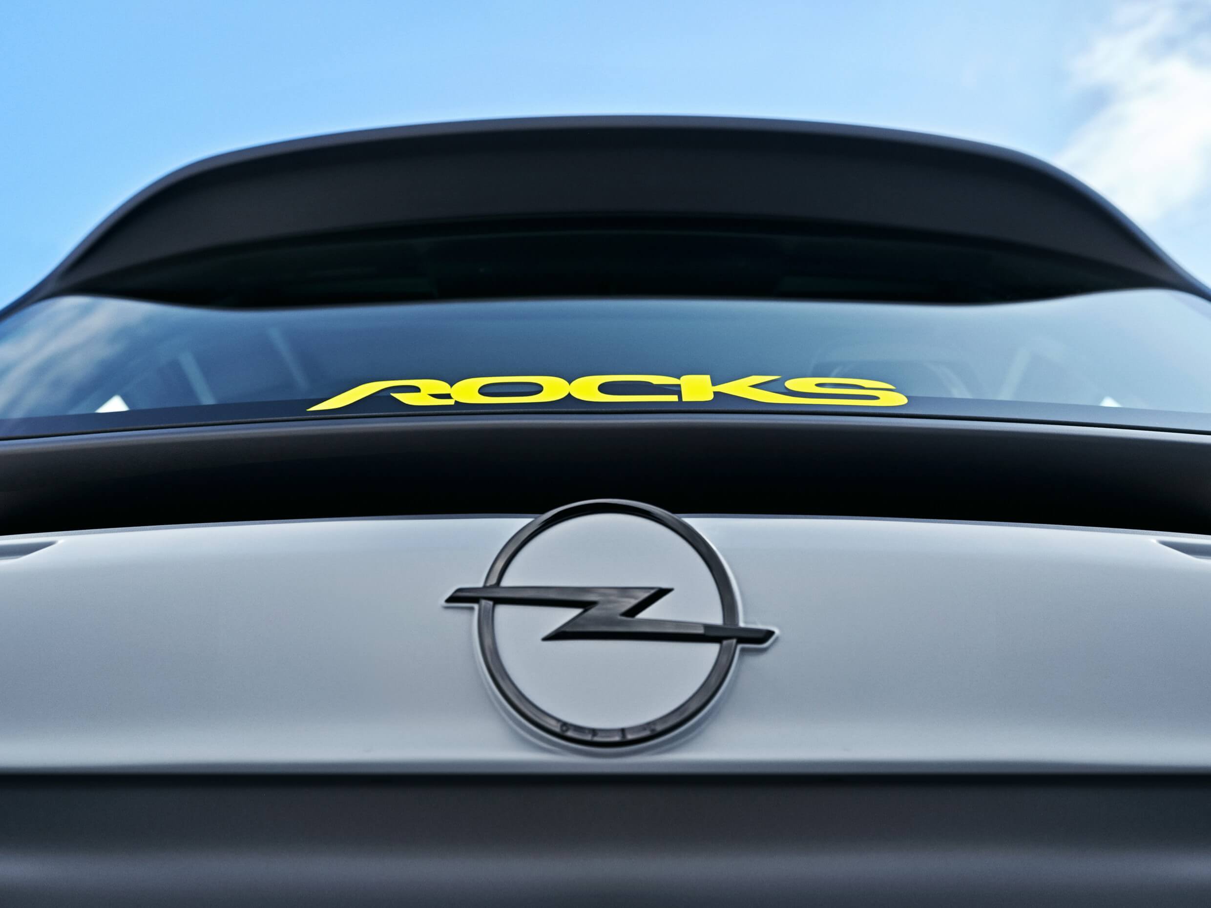 2022 Opel Rocks-e Badge Wallpapers #13 of 17