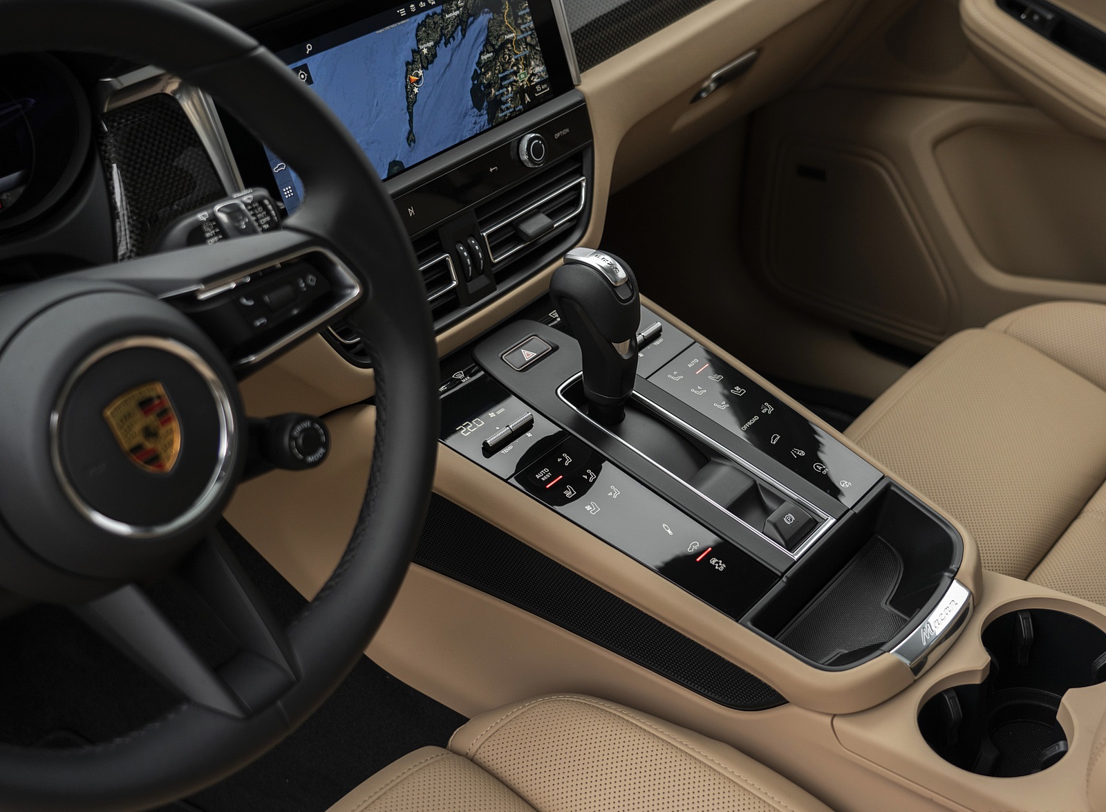 2022 Porsche Macan (Color: Gentian Blue Metallic) Central Console Wallpapers #83 of 120