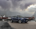 2022 Porsche Macan (Color: Gentian Blue Metallic) Front Three-Quarter Wallpapers 150x120 (60)