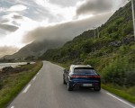 2022 Porsche Macan (Color: Gentian Blue Metallic) Rear Wallpapers 150x120 (52)