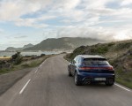 2022 Porsche Macan (Color: Gentian Blue Metallic) Rear Wallpapers 150x120 (47)