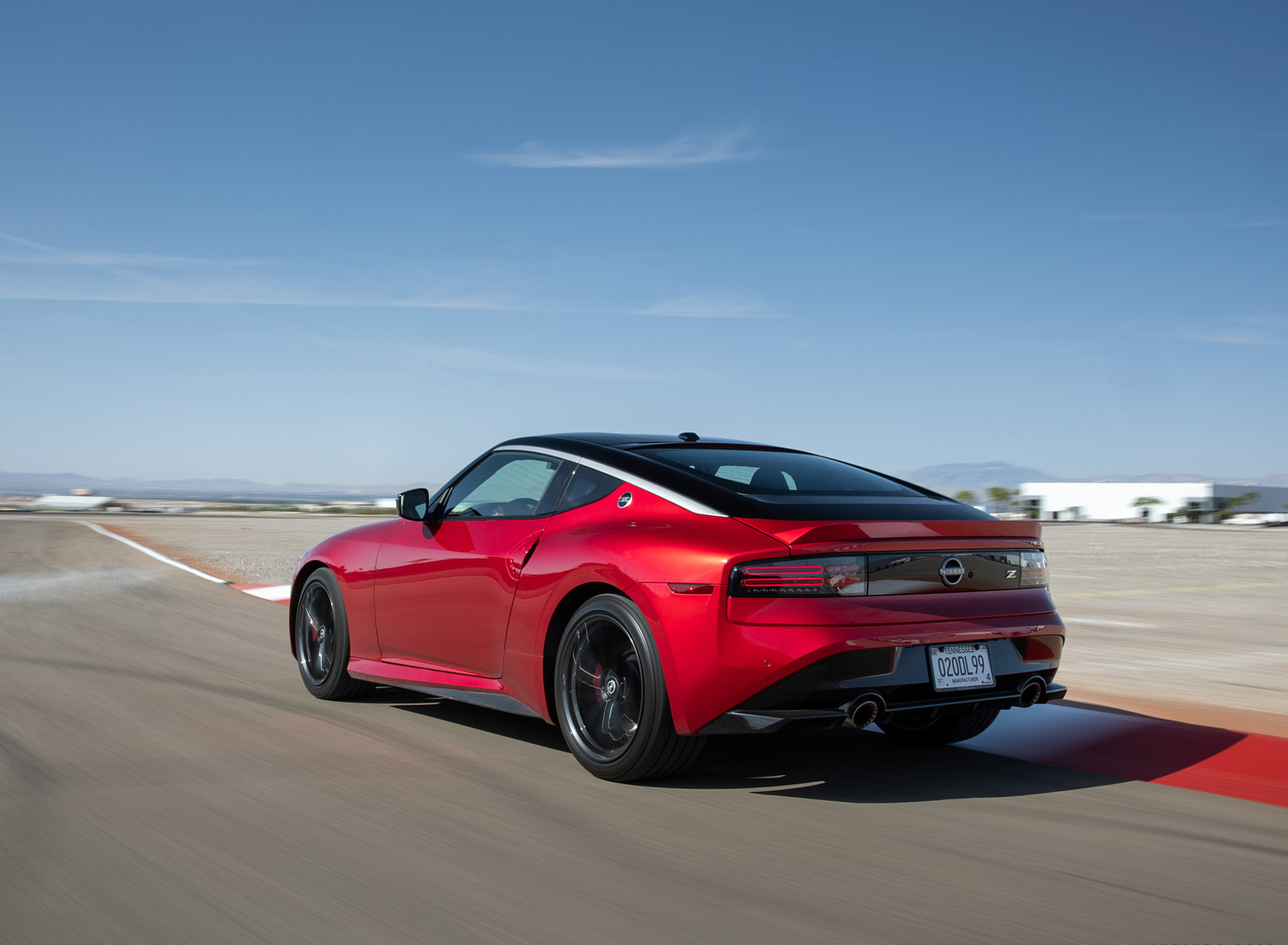 2023 Nissan Z (Color: Passion Red) Rear Three-Quarter Wallpapers (5)