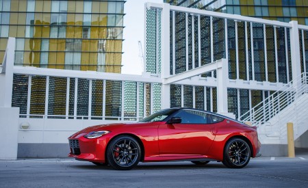 2023 Nissan Z (Color: Passion Red) Side Wallpapers 450x275 (23)