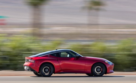 2023 Nissan Z (Color: Passion Red) Side Wallpapers 450x275 (11)