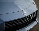 2023 Nissan Z (Color: Boulder Gray) Grille Wallpapers 150x120 (57)