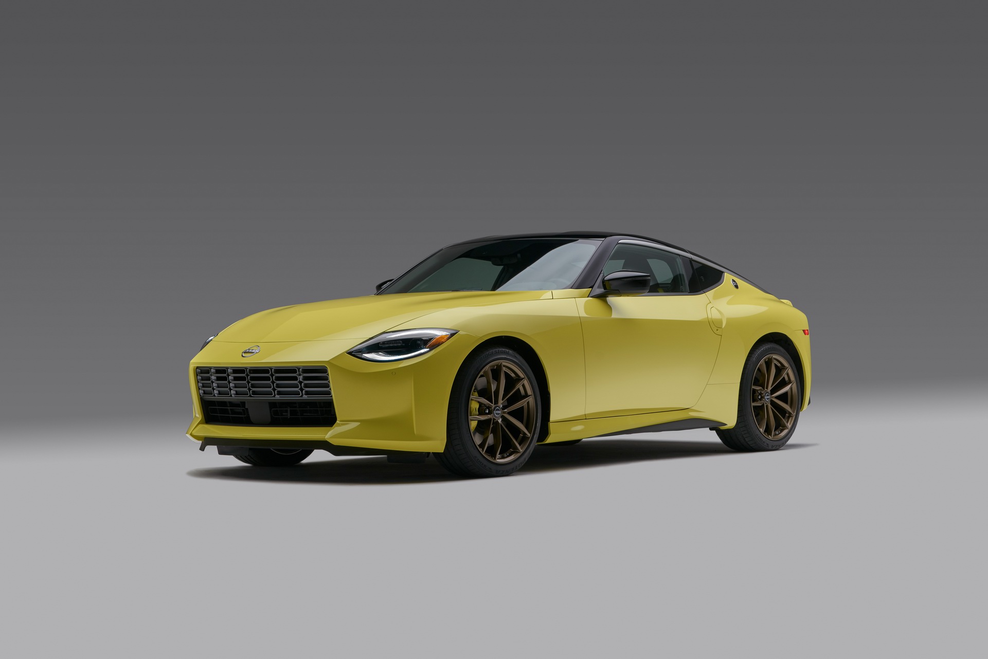 2023 Nissan Z Proto Spec Edition (Color: Ikazuchi Yellow) Front Three-Quarter Wallpapers #22 of 38
