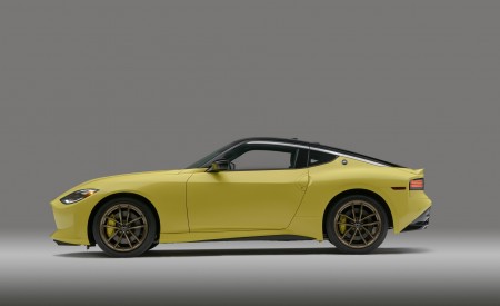 2023 Nissan Z Proto Spec Edition (Color: Ikazuchi Yellow) Side Wallpapers 450x275 (26)