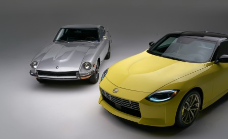 2023 Nissan Z Proto Spec Edition (Color: Ikazuchi Yellow) and Datsun 240Z Top Wallpapers 450x275 (27)