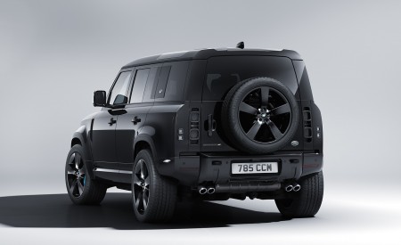2021 Land Rover Defender V8 Bond Edition Rear Three-Quarter Wallpapers 450x275 (2)