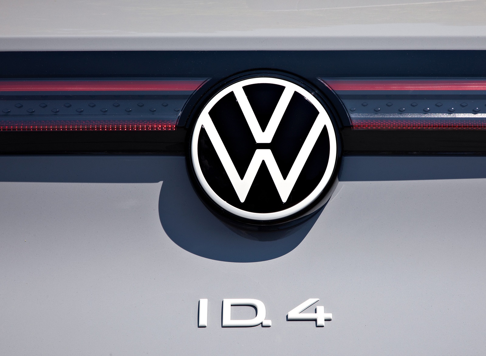 2022 Volkswagen ID.4 AWD Pro S with Gradient Package (US-Spec) Badge Wallpapers #76 of 172