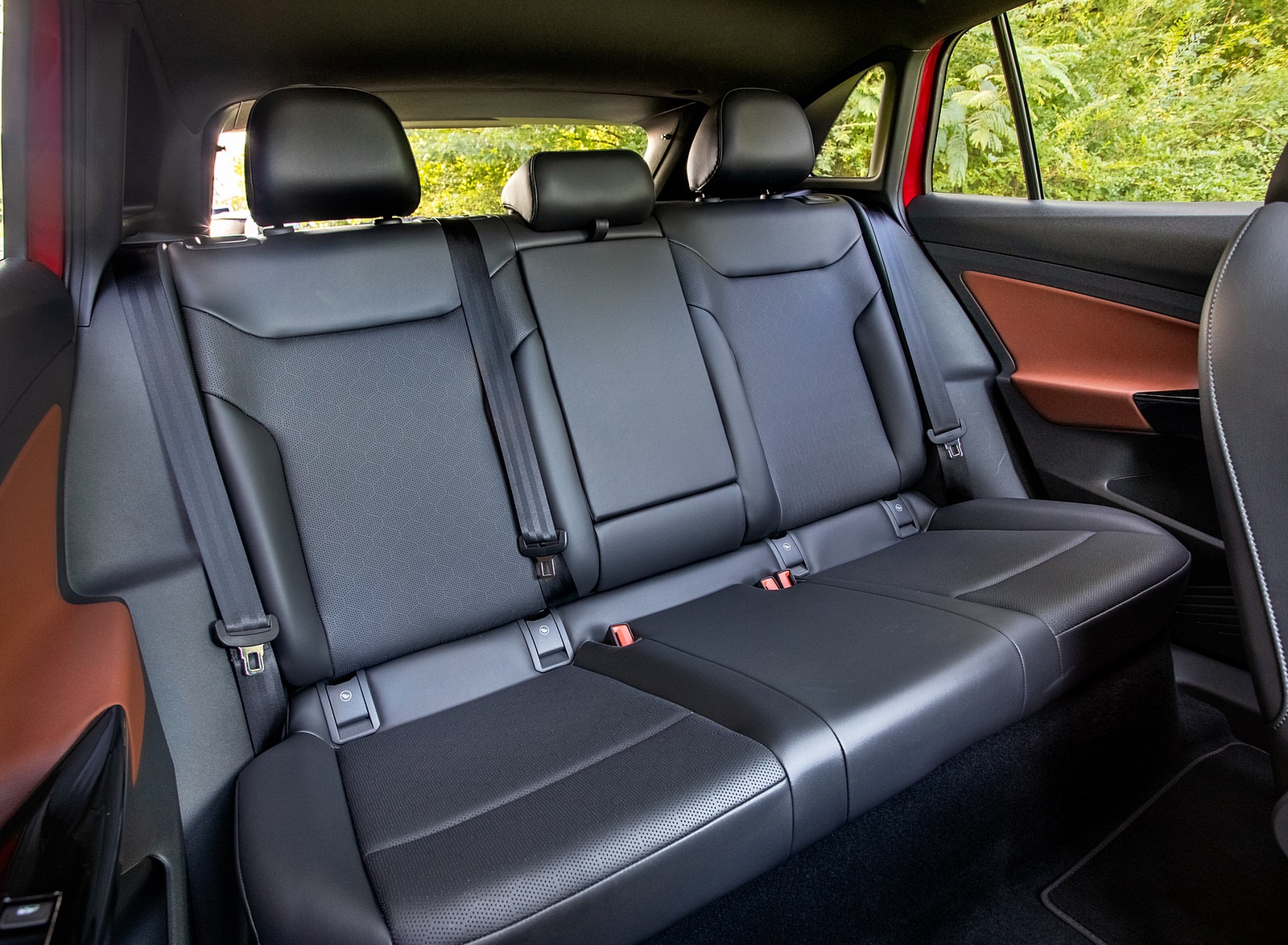 2022 Volkswagen ID.4 AWD Pro S with Gradient Package (US-Spec) Interior Rear Seats Wallpapers #37 of 172
