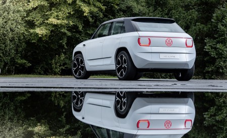 2021 Volkswagen ID.LIFE Concept Rear Three-Quarter Wallpapers 450x275 (11)