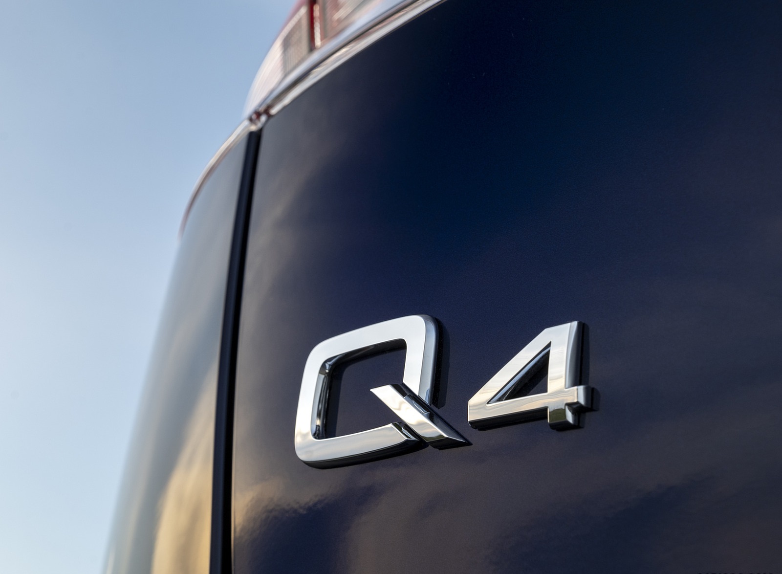2022 Audi Q4 Sportback 40 e-tron (UK-Spec) Badge Wallpapers #29 of 58