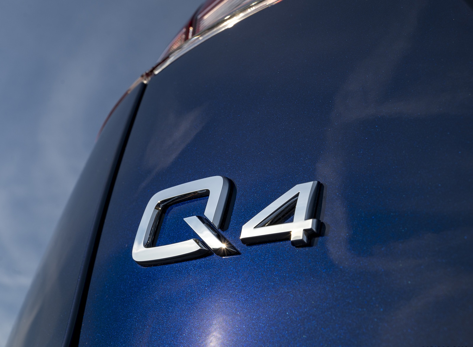 2022 Audi Q4 Sportback 40 e-tron (UK-Spec) Badge Wallpapers  #28 of 58