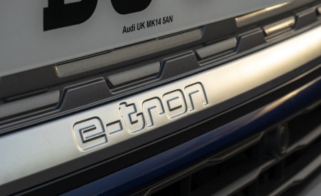 2022 Audi Q4 Sportback 40 e-tron (UK-Spec) Detail Wallpapers 450x275 (20)