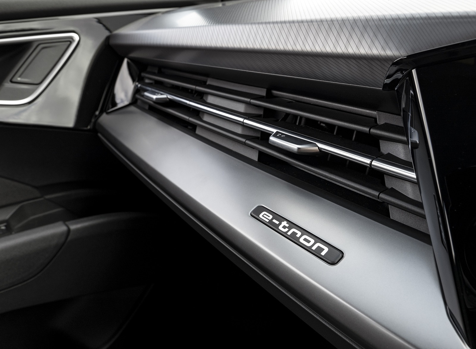 2022 Audi Q4 Sportback 40 e-tron (UK-Spec) Interior Detail Wallpapers #50 of 58