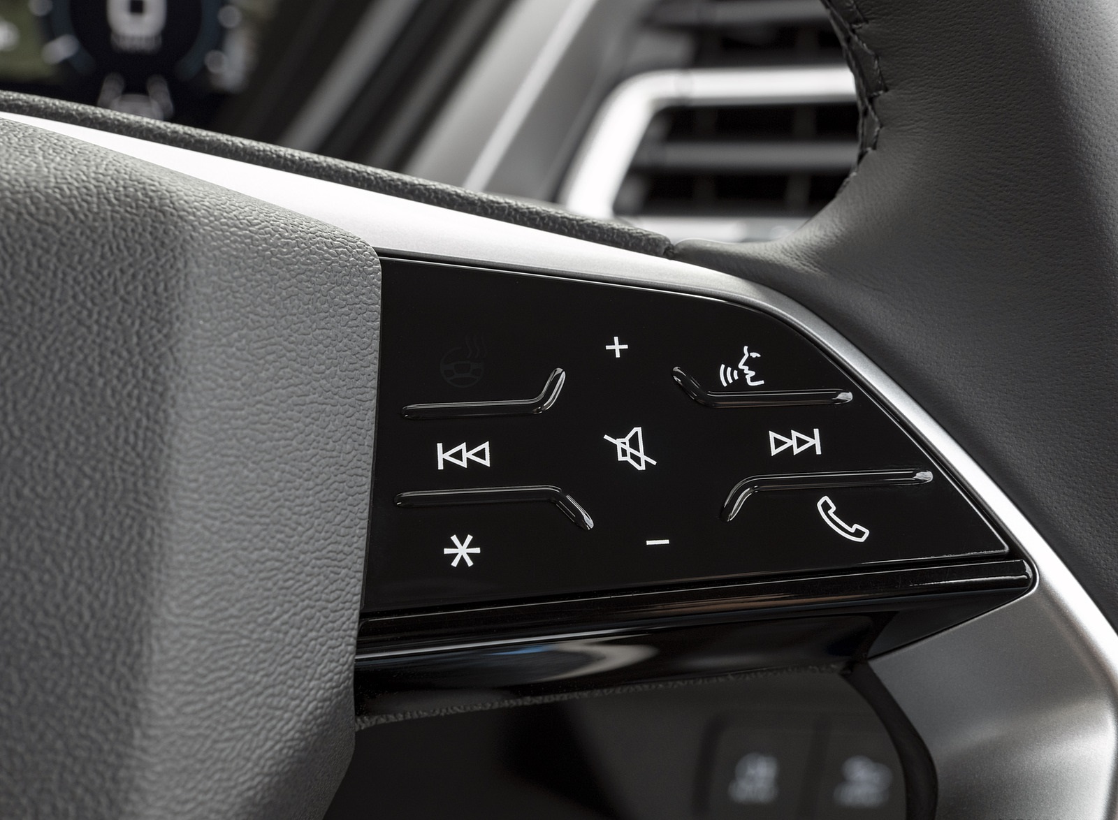 2022 Audi Q4 Sportback 40 e-tron (UK-Spec) Interior Steering Wheel Wallpapers #35 of 58