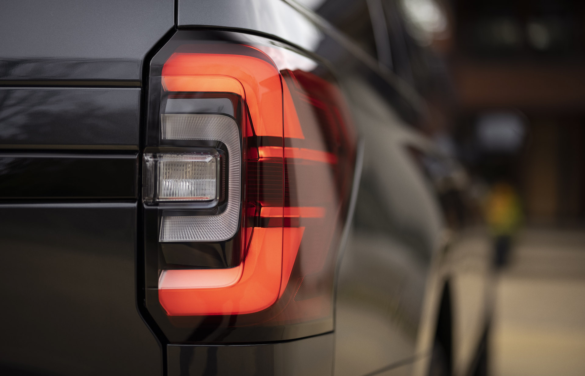 2022 Ford Expedition Stealth Edition Performance Package Tail Light Wallpapers #13 of 57