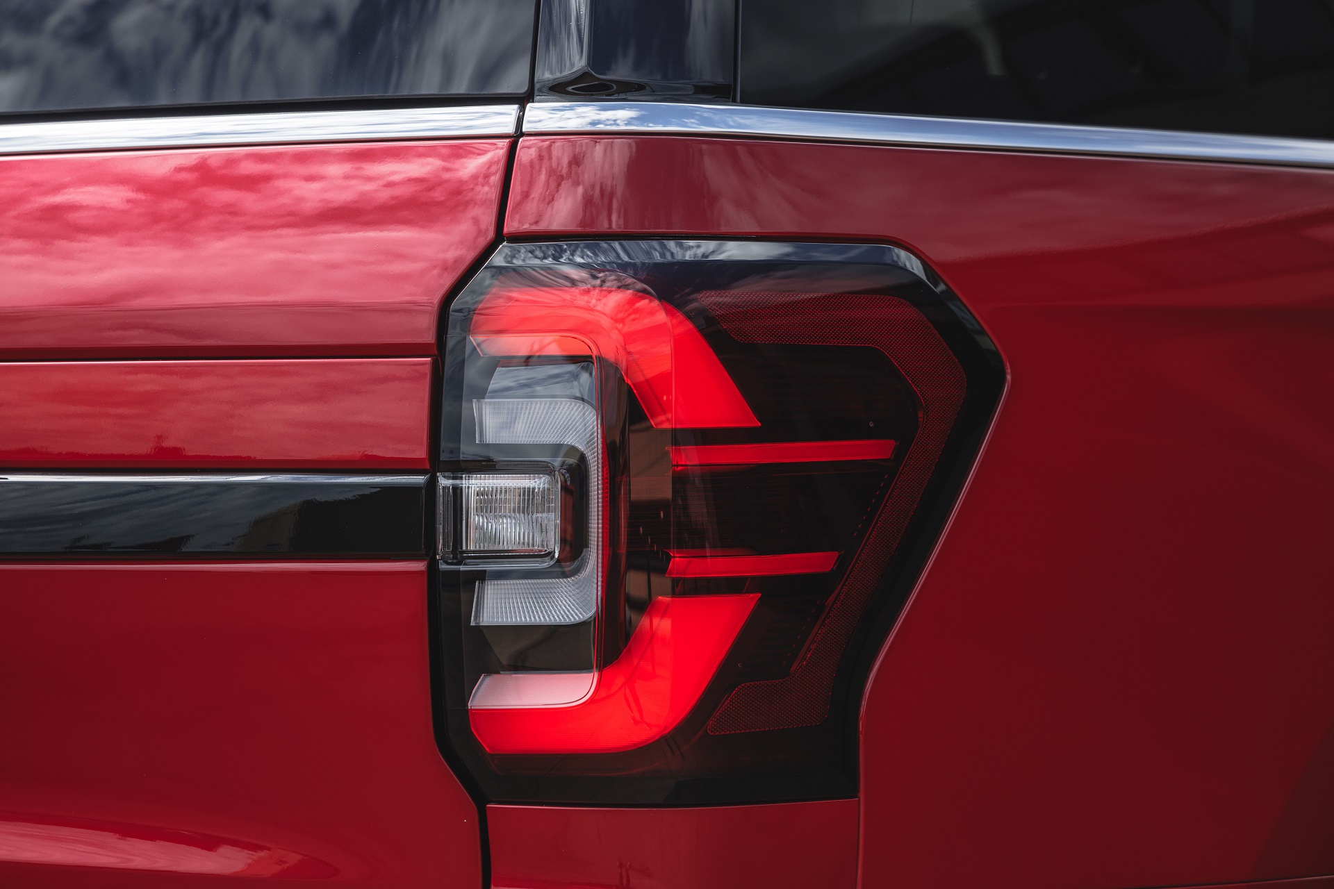 2022 Ford Expedition Stealth Edition Tail Light Wallpapers  #41 of 57