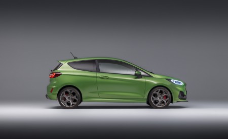 2022 Ford Fiesta ST Side Wallpapers 450x275 (9)